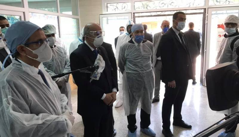 رئيس الجمهورية يقف على أوضاع السلك الطبي وشبه الطبي بمستشفى بني مسوس