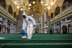 الكويت توقف صلوات الجماعة والجمعة بسبب كورونا