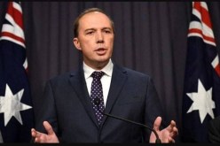 وزير الداخلية الأسترالي يعلن إصابته بفيروس كورونا
