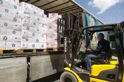 نادي المقاولين للمتيجة يتبرع بـ 5 شاحنات من المساعدات لمنكوبي فيضان بني سليمان