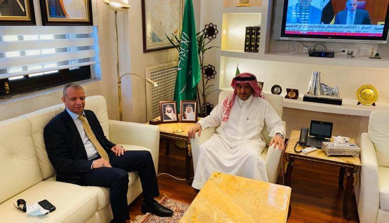 بن قرينة يلتقي سفير السعودية لدى الجزائر