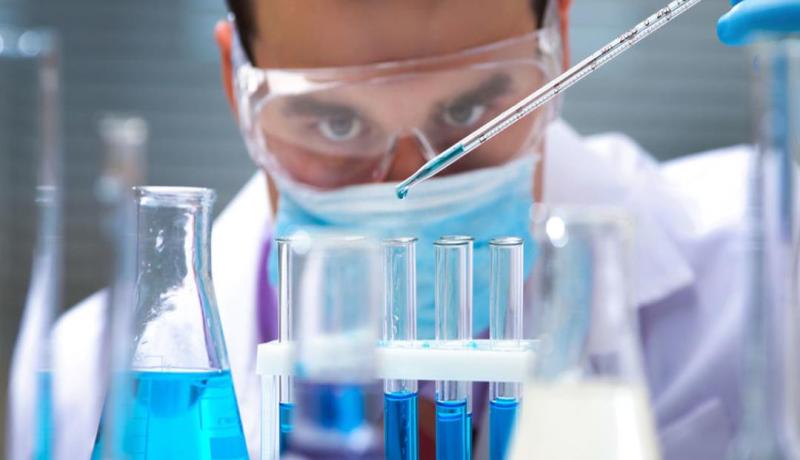 الصحة العالمية: الباحثون يواصلون تجاربهم لإيجاد عقار يقضي على كورونا