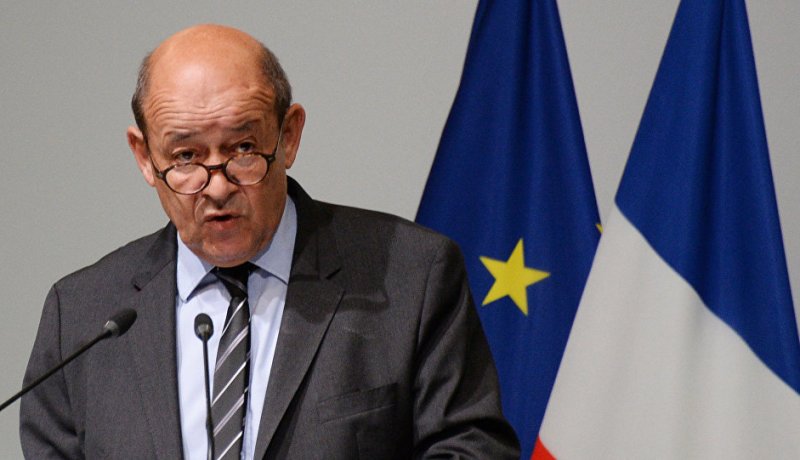 وزير الخارجية الفرنسي: نسعى لإعادة 30 ألف فرنسي عالق بالخارج بسبب كورونا