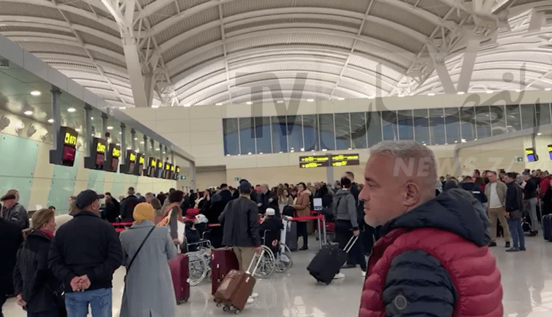 فحص PCR إجباري للمسافرين في رحلات الإجلاء من الجزائر إلى فرنسا