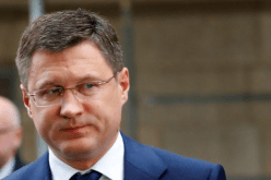 نوفاك سيبحث تمديد خفض إنتاج النفط مع الشركات الروسية