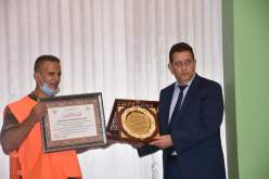 أعضاء الفدرالية الوطنية للصيادين يكرمون رئيس الجمهورية