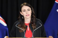 رئيسة وزراء نيوزيلندا تتلقى الجرعة الأولى من لقاح كورونا