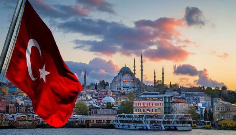 سفارة الجزائر بأنقرة تكشف أوضاع الجزائريين المتواجدين بتركيا