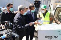 توزيع 1600 لباس واقي و3000 كمامة طبية على عمال الصحة بمستشفى بني مسوس وباب الواد