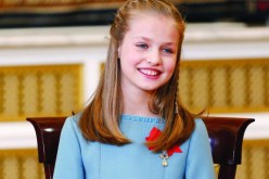 بعد إصابة زملائها في المدرسة بكورونا.. وريثة عرش إسبانيا بالحجر الصحي