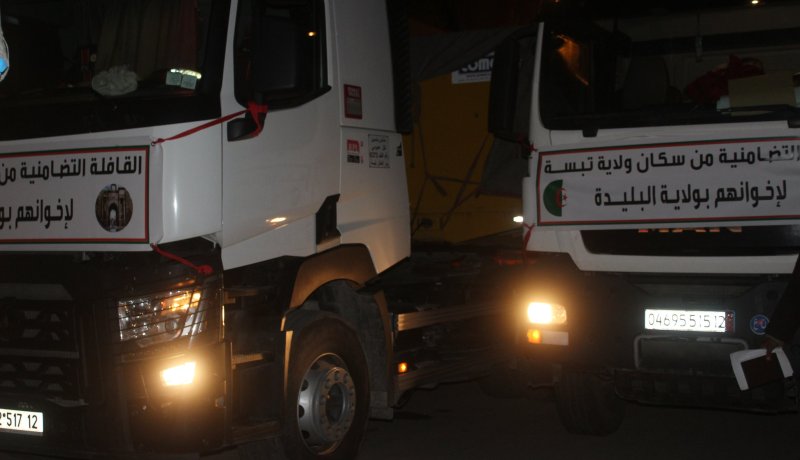 تبسة تتبرع للبليدة بـ200 قنطار سميد و100 قنطار بطاطا وعشرات القناطير من المواد الغذائيّة