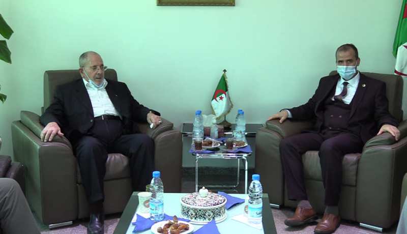 رزيق وغلام الله يبحثان أخلقة العمل التجاري