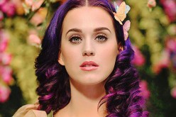 كاتي بيري تكشف عن حملها بفيديو كليب أغنيتها الجديدة