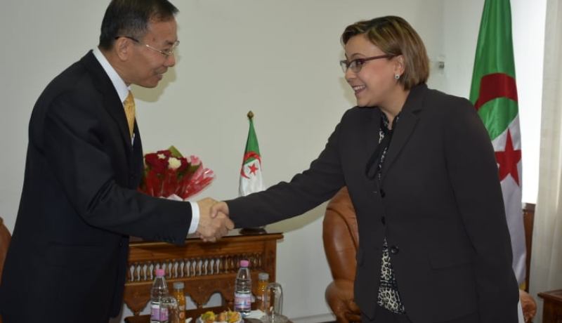 وزيرة التضامن تستقبل سفير الصين لدى الجزائر