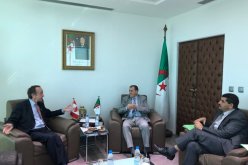 رزيق يستقبل سفير كندا لدى الجزائر