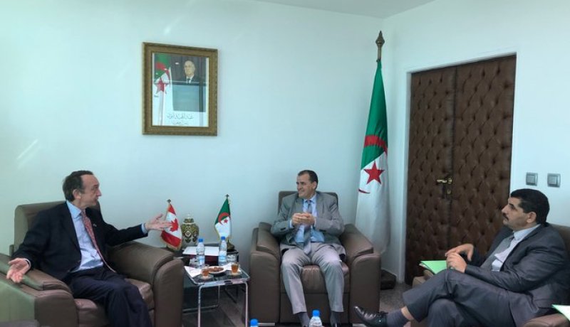 رزيق يستقبل سفير كندا لدى الجزائر