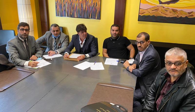 سحب الثقة من رئيس الغرفة الوطنية للموثقين