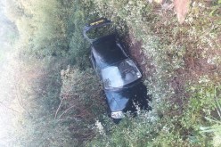 إصابة ثلاثيني وطفل في انقلاب سيارة بالبويرة