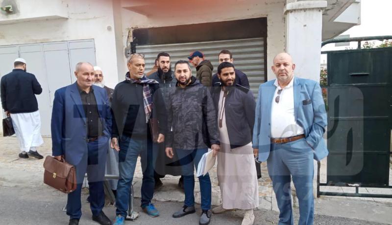 أصحاب الوكالات السياحية في وقفة احتجاجية أمام وزارة الشؤون الدينية