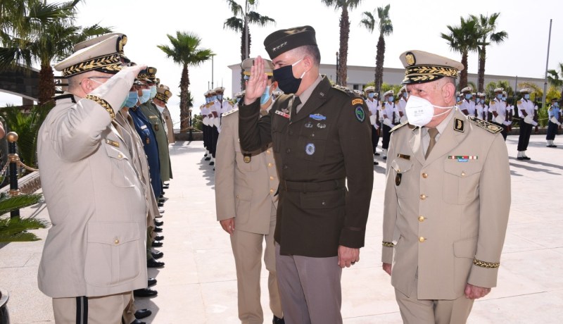 الفريق شنقريحة يستقبل قائد القوات الأمريكية لإفريقيا “أفريكوم”