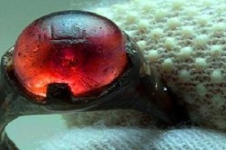 بالصور..خاتم فضة في السويد نقش باسم الله قبل 1000 سنه