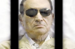 النائب العام يمنع مبارك و اسرته و 20 من رموز نظامه من السفر والتصرف فى الأموال والممتلكات