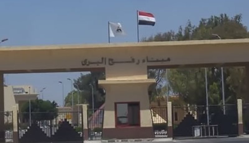 مصر تتراجع عن فتح معبر رفح في كلا الاتجاهين
