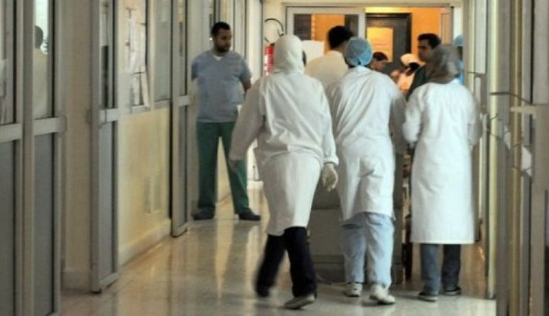 أساتذة طب ملهوفين على 100 مليون