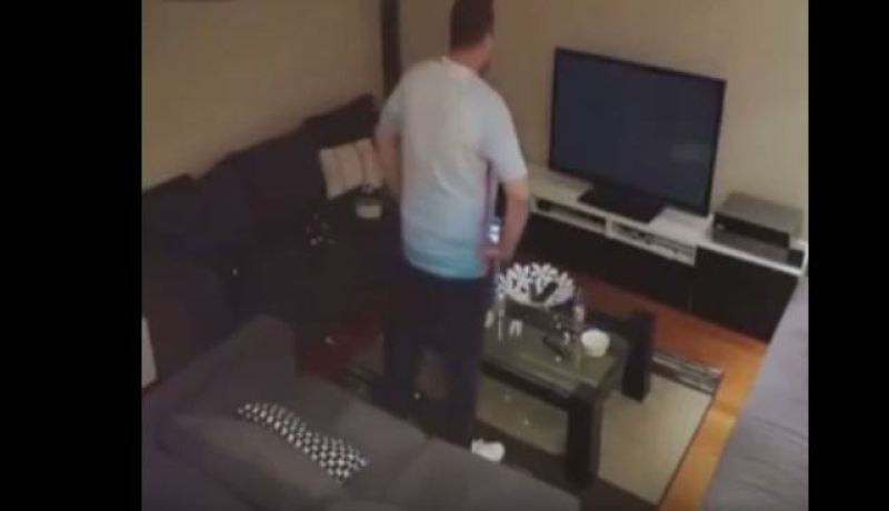 بالفيديو.. شاهد ماذا فعلت هذه الزوجة بمشجع تركي