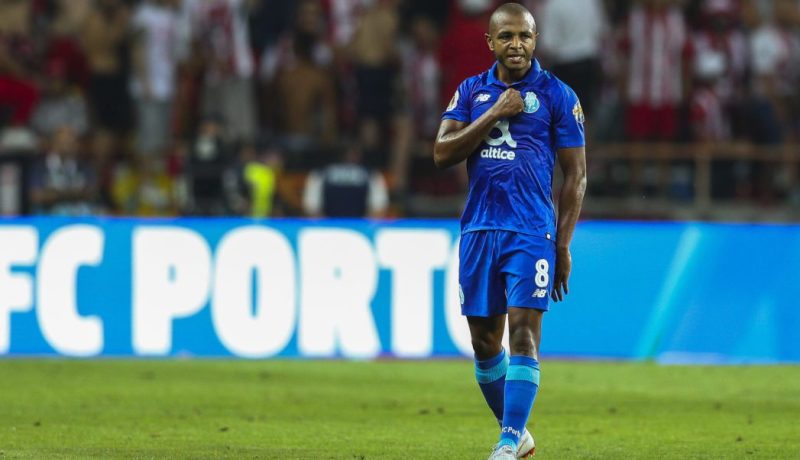 براهيمي يتعثر في كلاسيكو البرتغال ضد “سبورتينغ”