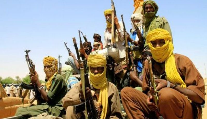 مقاتلو حركة العدل والمساوة في دارفور يهاجمون معسكرا للقوات السودانية