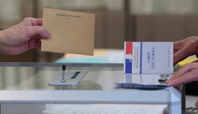 وفاة شيخ داخل مركز للتصويت بجنوب شرق باريس