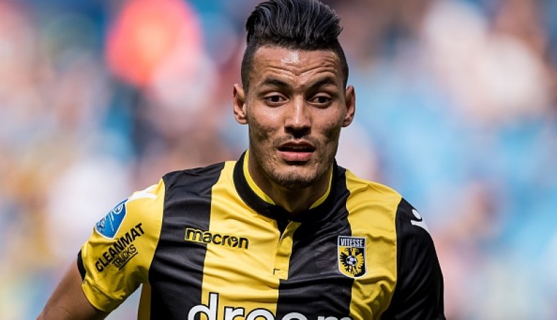 درفلو أساسي ويفوز بثنائية مع فريقه فيتس الهولندي