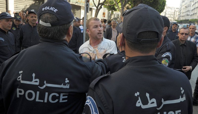 الشرطة تحرّر فتاة اختطفها مسلّحان واحتجزاها داخل عمارة في طور الإنجاز بتلمسان