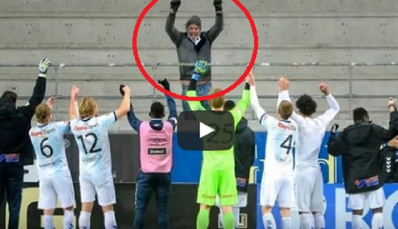 بالفيديو .. فريق يحتفل بالفوز مع مشجع وحيد