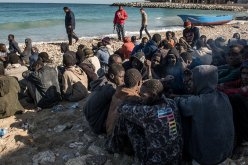 انتشال 30جثة لـ “حراقة” أفارقة قرب السواحل الليبية