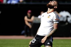 مانشستر سيتي ضم مدافع فالنسيا نيكولاس أوتامندي