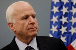 سيناتور أمريكي يرفض حضور ترامب لجنازته !