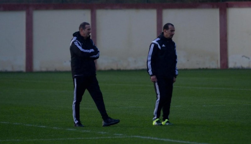 مساعد جديد لليكنز ونغيز مساعدا ثان