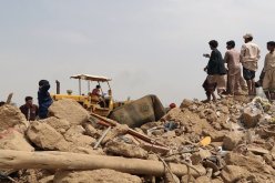 قتلى وجرحى بمعارك وغارات في اليمن