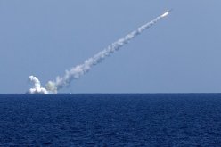 غواصات روسية تضرب مواقع قيادية لـ”داعش” في سوريا