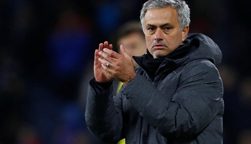 مورينيو يُدلي بتصريحه الأول بعد مُغادرته “الشياطين الحمر”