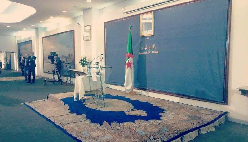 بالفيديو من يريد الترشح لرئاسة الجمهورية عليه البقاء في الجزائر