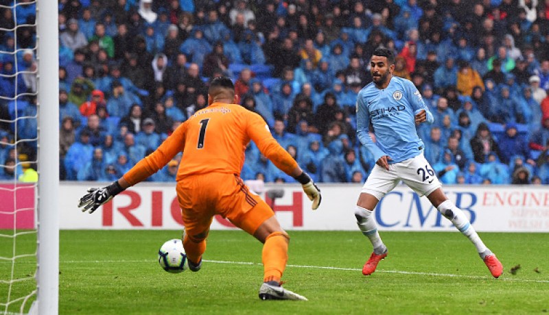 محرز ينتفض ويفتتح عداده التهديفي مع السيتي بثنائية رائعة