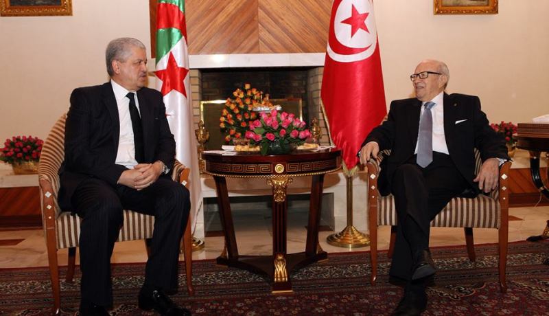 فيديو الرئيس التونسي يستقبل عبد المالك سلال