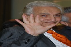 رحيل الأب الروحي للمعارضة الجزائرية المجاهد وزعيم الأفافاس الدا الحسين