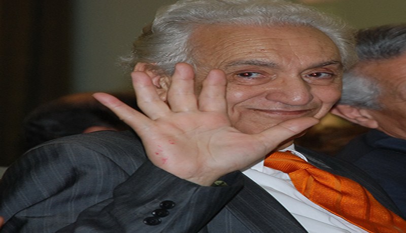 رحيل الأب الروحي للمعارضة الجزائرية المجاهد وزعيم الأفافاس الدا الحسين