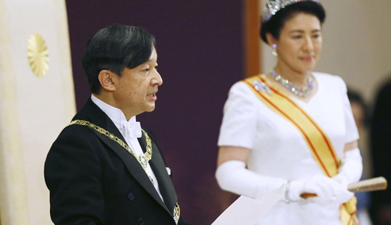 الإمبراطور ناروهيتو يعتلي رسميا عرش اليابان 