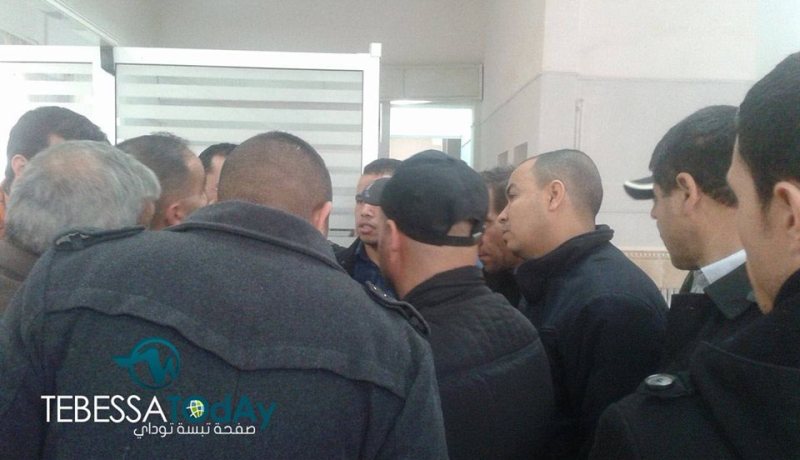 مكتتبو عدل ينظّمون وقفة احتجاجية في تبسة