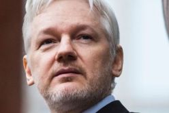 بالفيديو: اعتقال جوليان أسانج مؤسس ويكيليكس